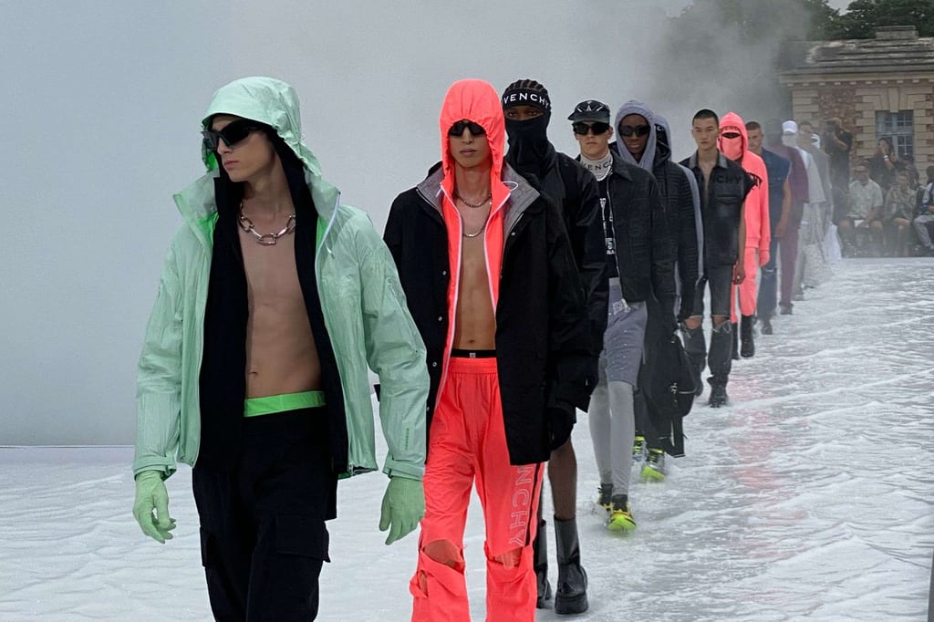 MATTHEW M. WILLIAMS' FIRST GIVENCHY MENSWEAR SHOW SLAPPED. & SPLASHED