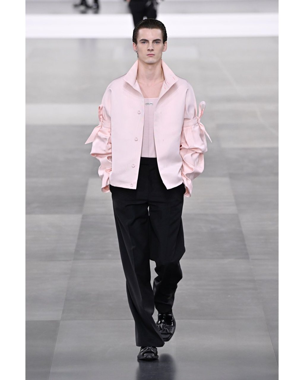Kim Jones plays with gender codes at Dior Homme