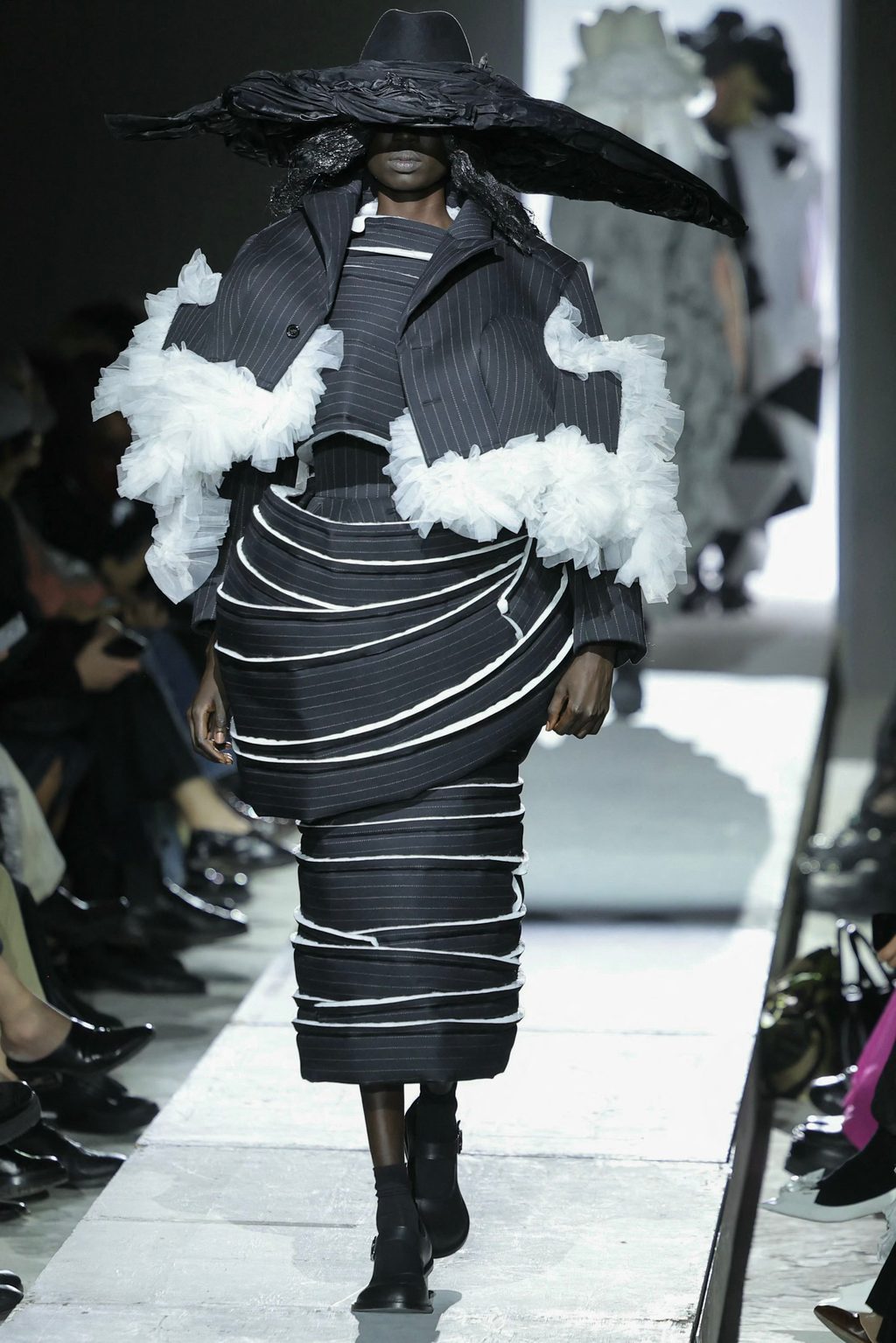 Time was frozen at Comme des Garçons FW25