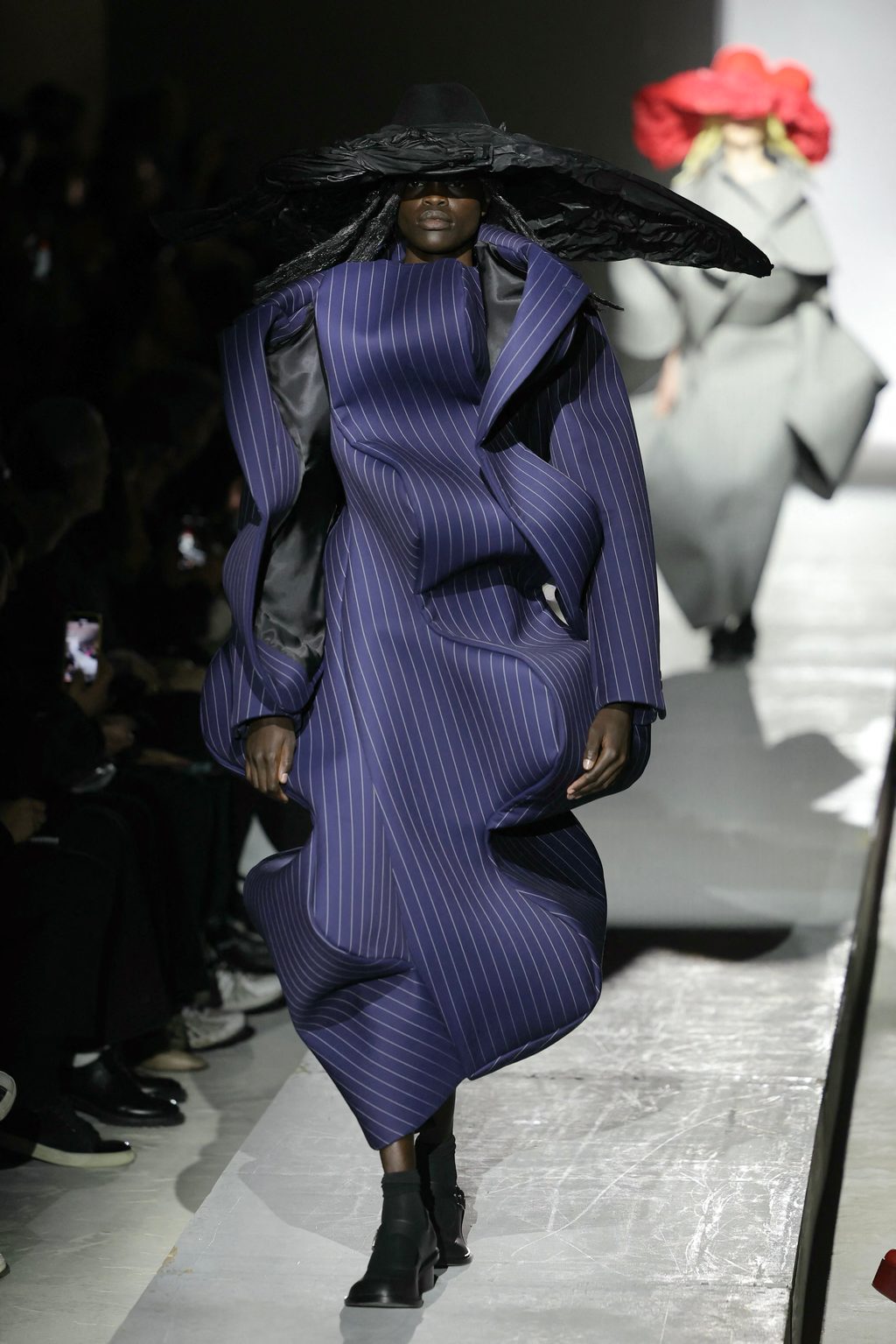 Time was frozen at Comme des Garçons FW25