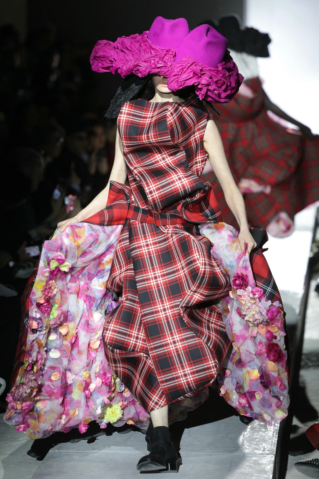 Time was frozen at Comme des Garçons FW25