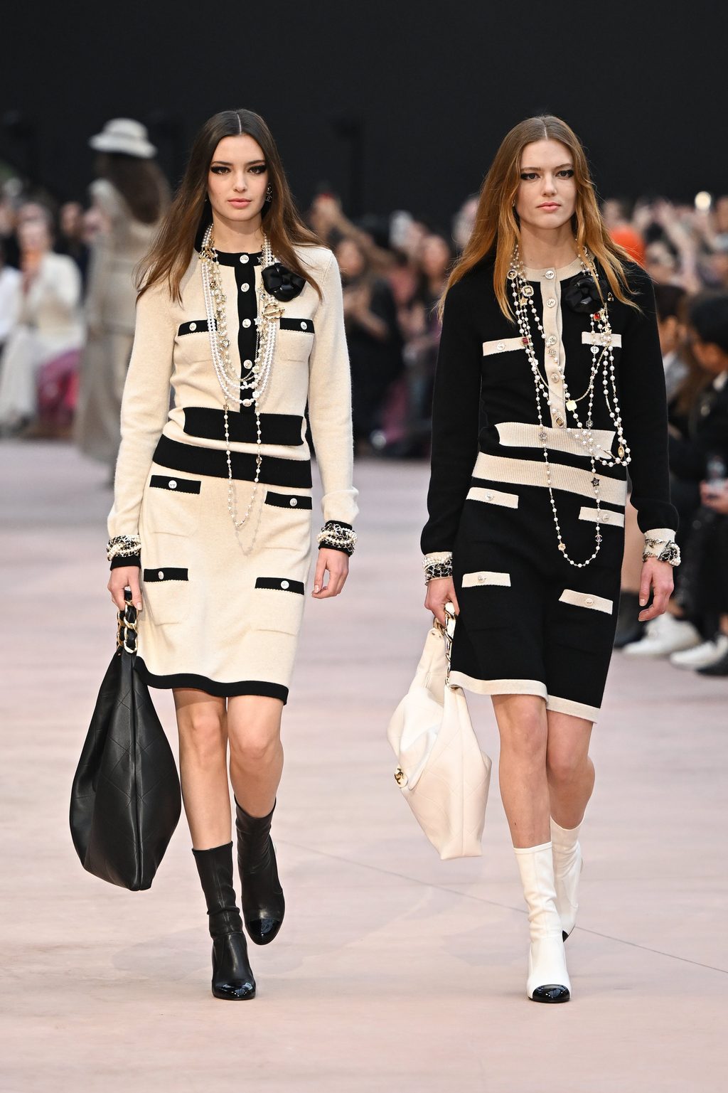 Bold eyeliner and house signatures at Chanel FW25