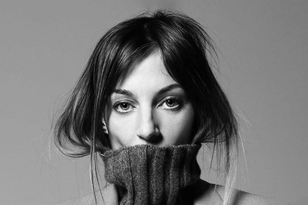 SATISFYING ALL YOU PHILOPHILES WITH A PHOEBE PHILO DEEP DIVE