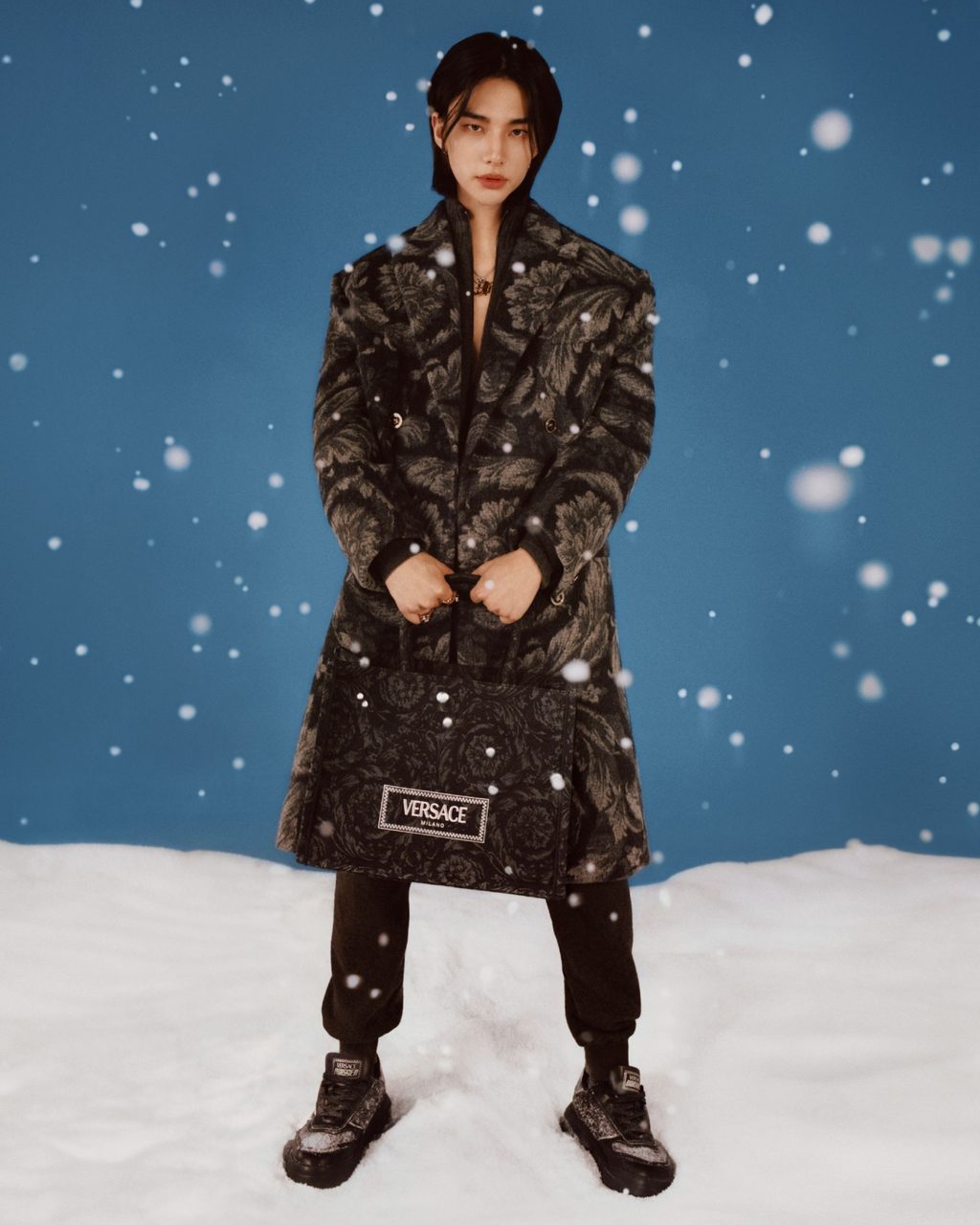 Unwrap your Versace gift this Holiday season with Hyunjin and Amelia Gray