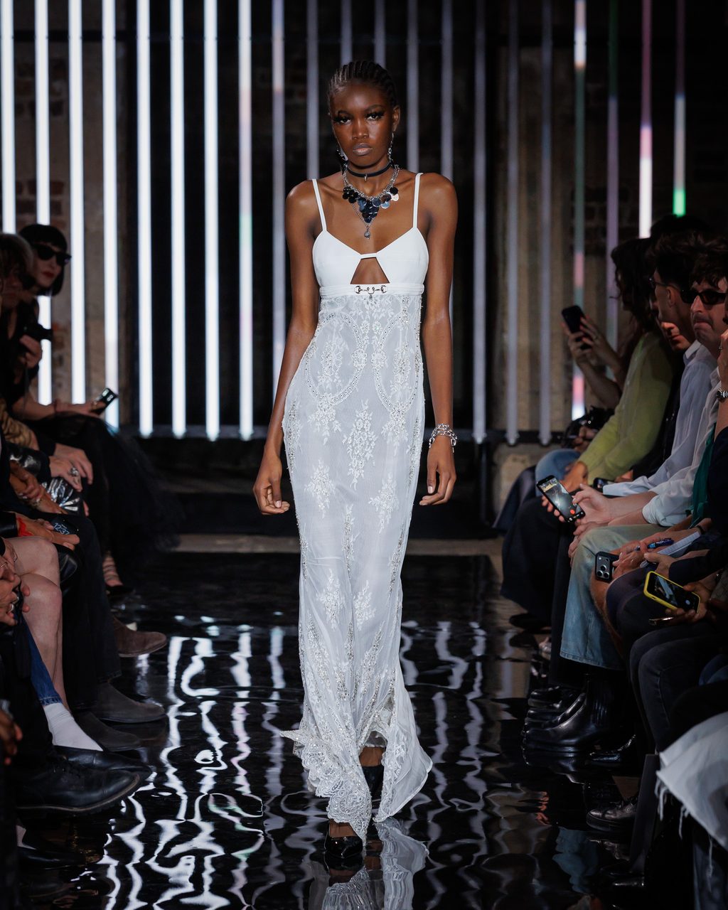 John Richmond Look 44