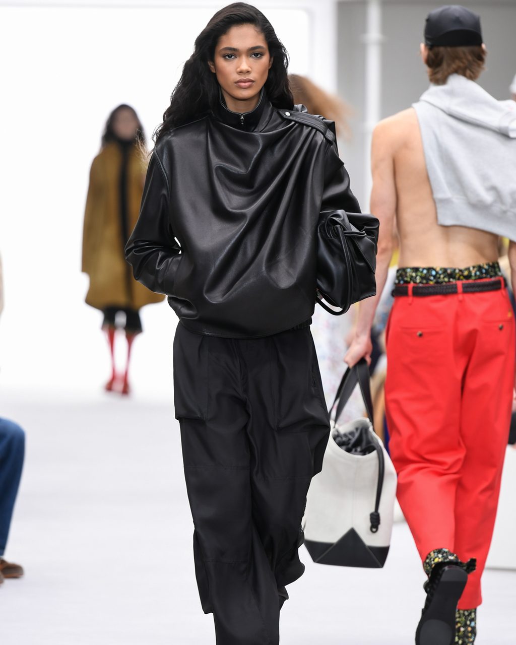 LOEWE 6