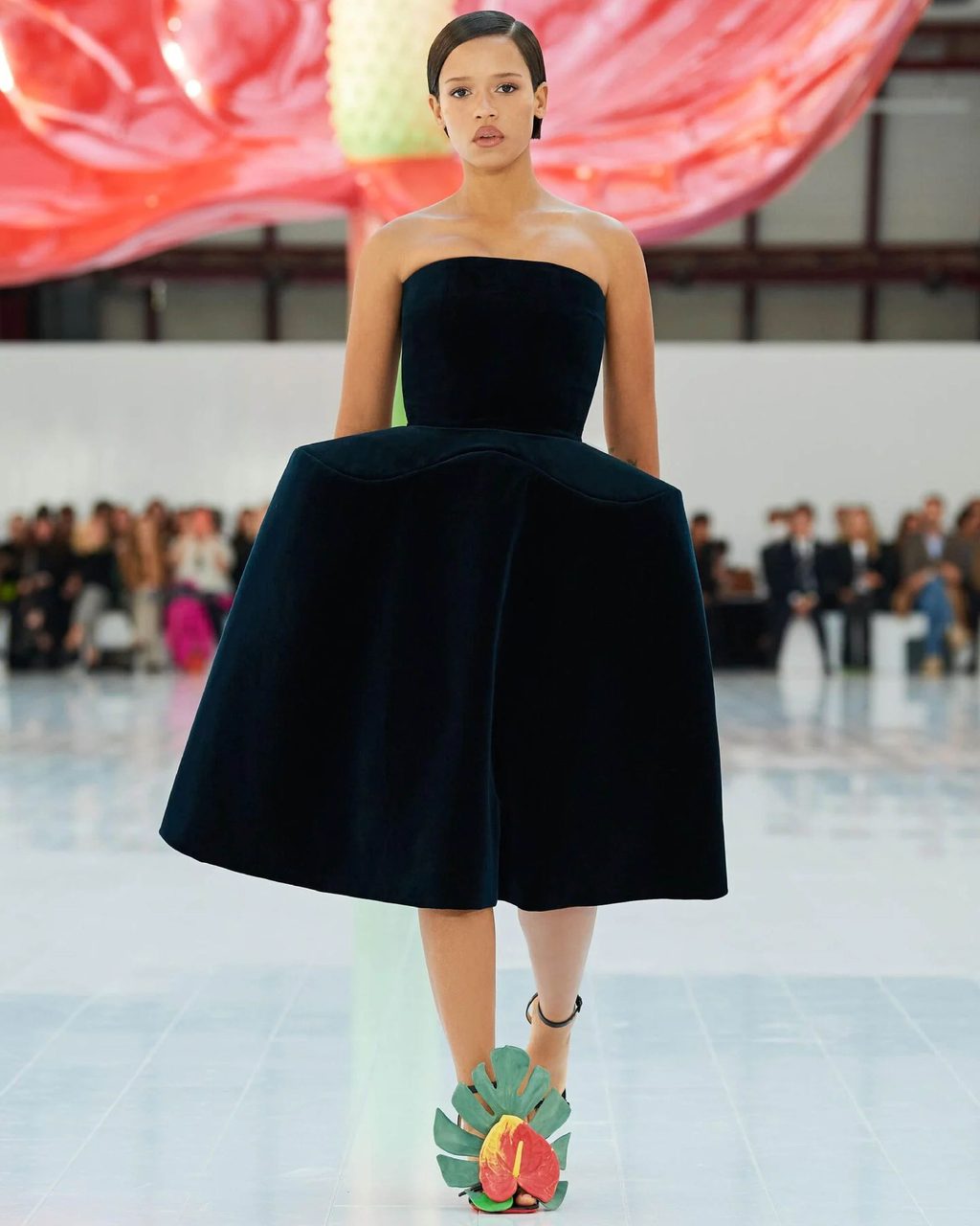 IT’S PARIS FASHION WEEK: HERE’S WHAT YOU DON’T WANT TO MISS