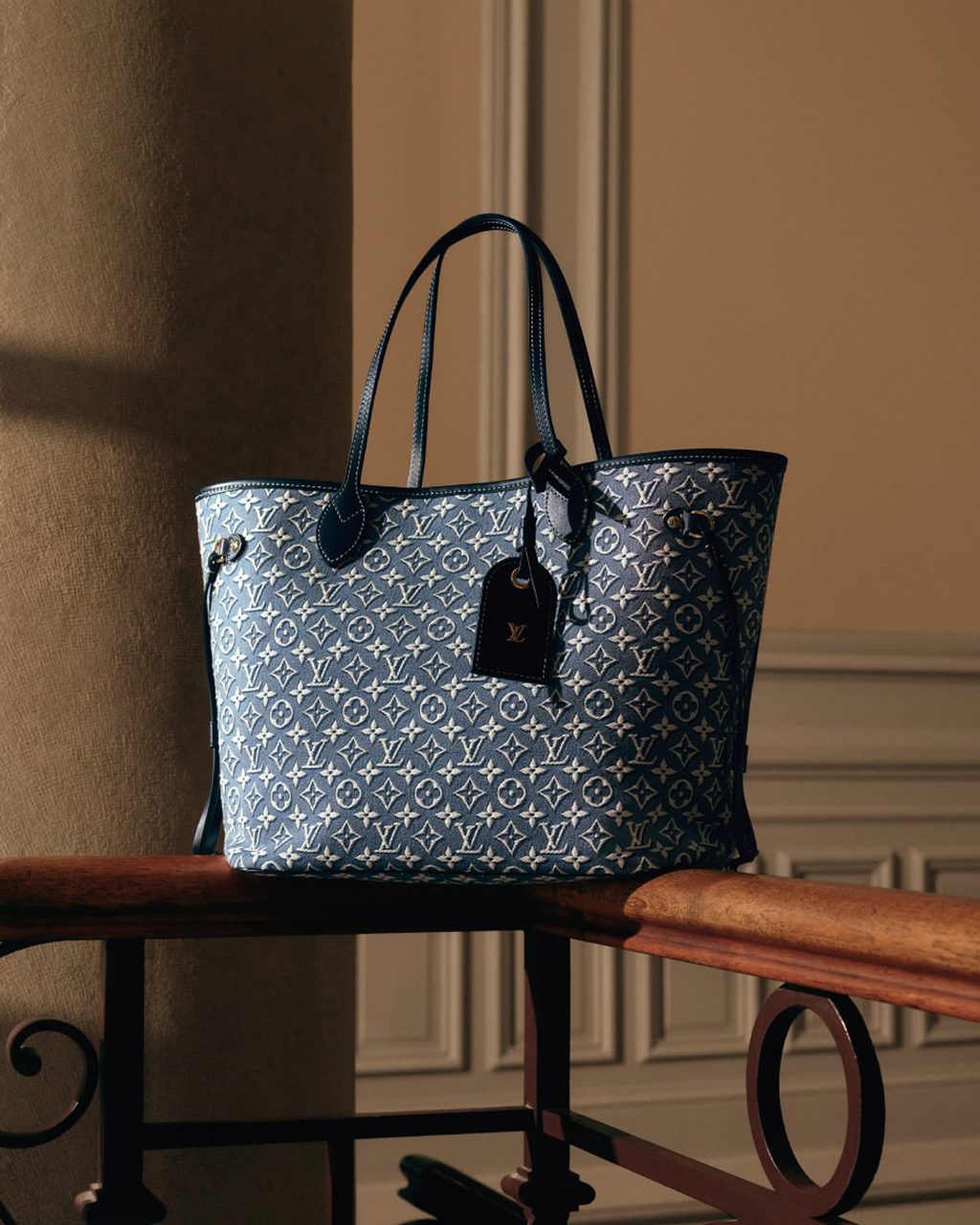 LV TRAVEL 9