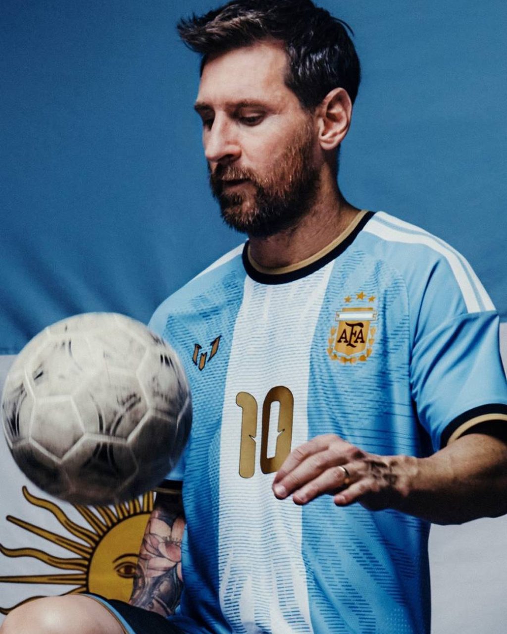MESSI CROP 2