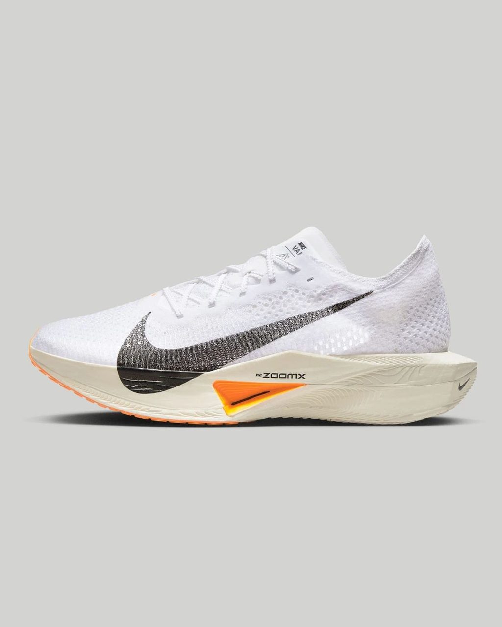 THE STROKES FOR CELINE & UMBRO’S FOOTBALL GEAR: YOUR FRIDAY ROUNDUP