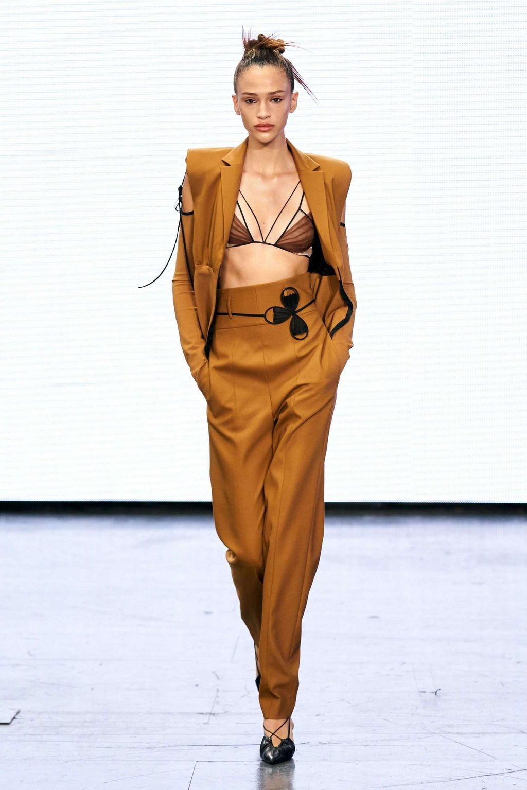 NENSI DOJAKA SS22 PROVES THE DESIGNER IS HERE TO STAY