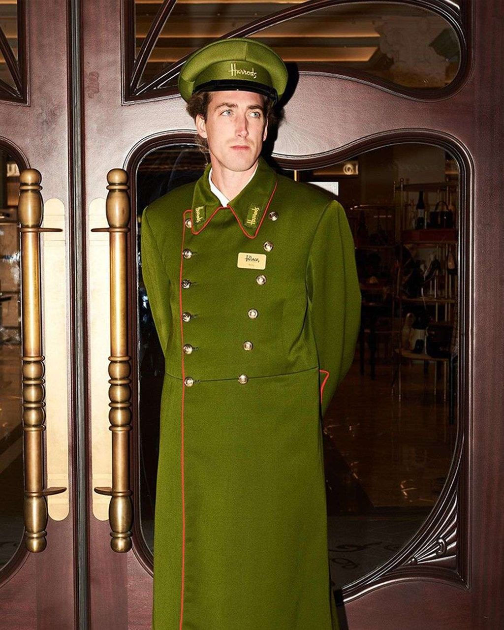 PALACE GETS COSY & FESTIVE WITH HARRODS