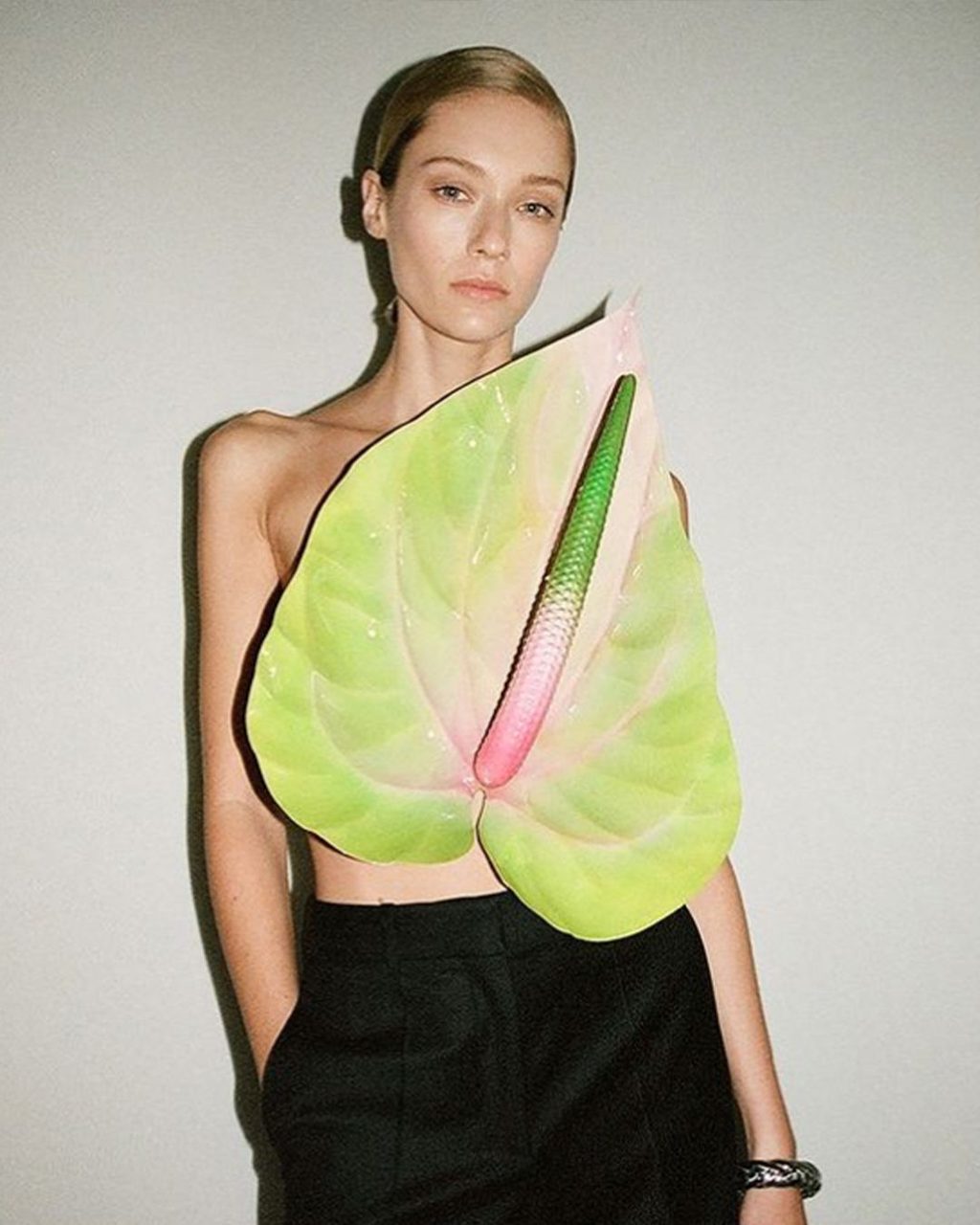 PARIS FASHION WEEK: THE ROUNDUP