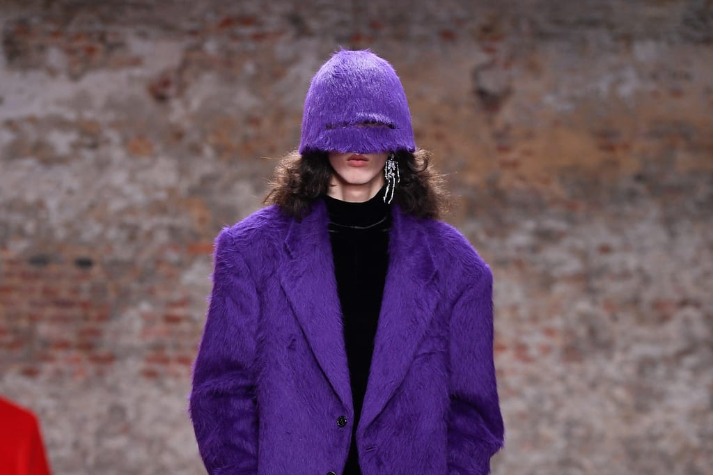 DARK ROMANTICISM? RAF SIMONS HAS ME UNDER HIS SPELL