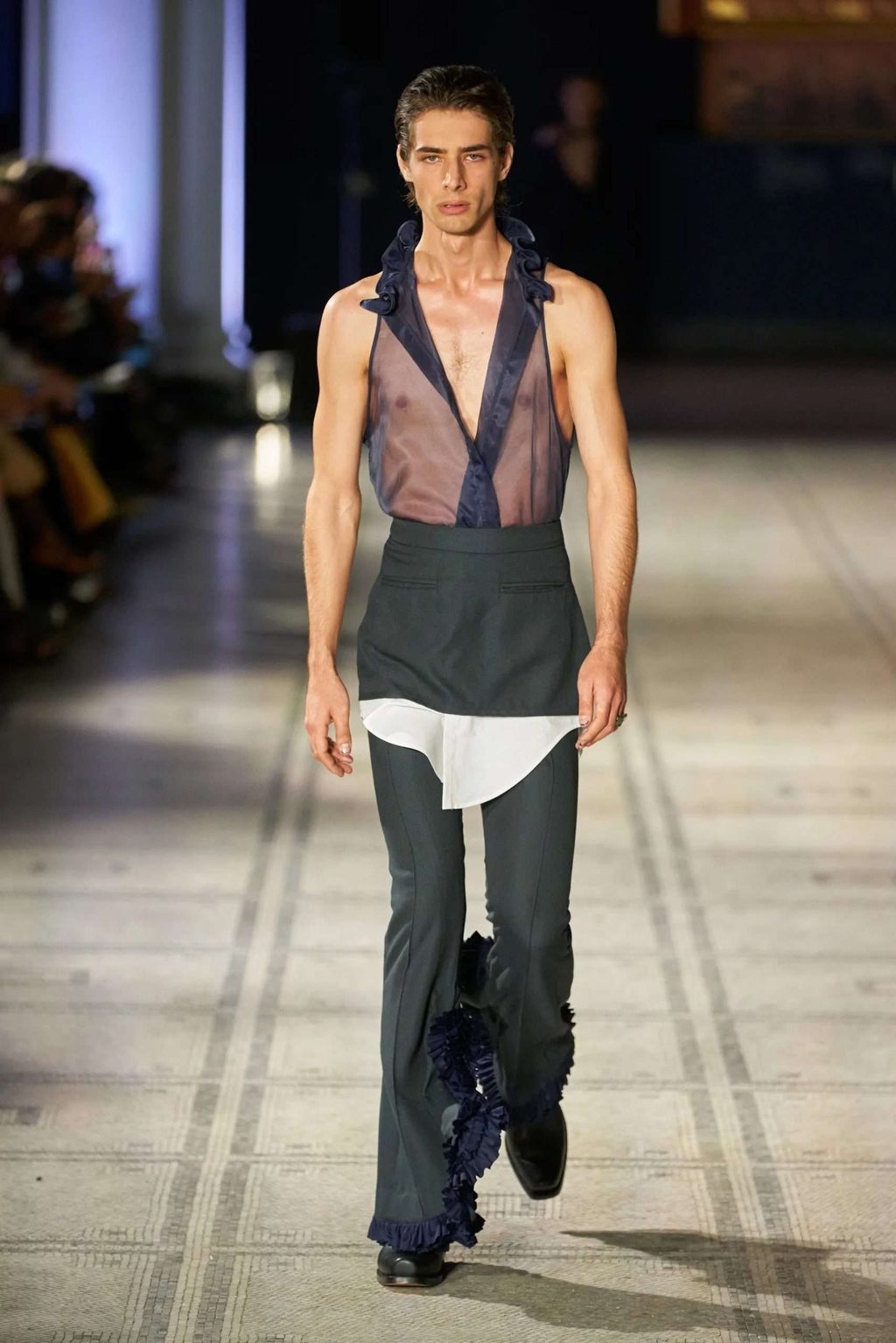 RICHARD MALONE SS22: PROVOKING DICHOTOMIES OF IDENTITY, ANTIQUITY AND CONTROL