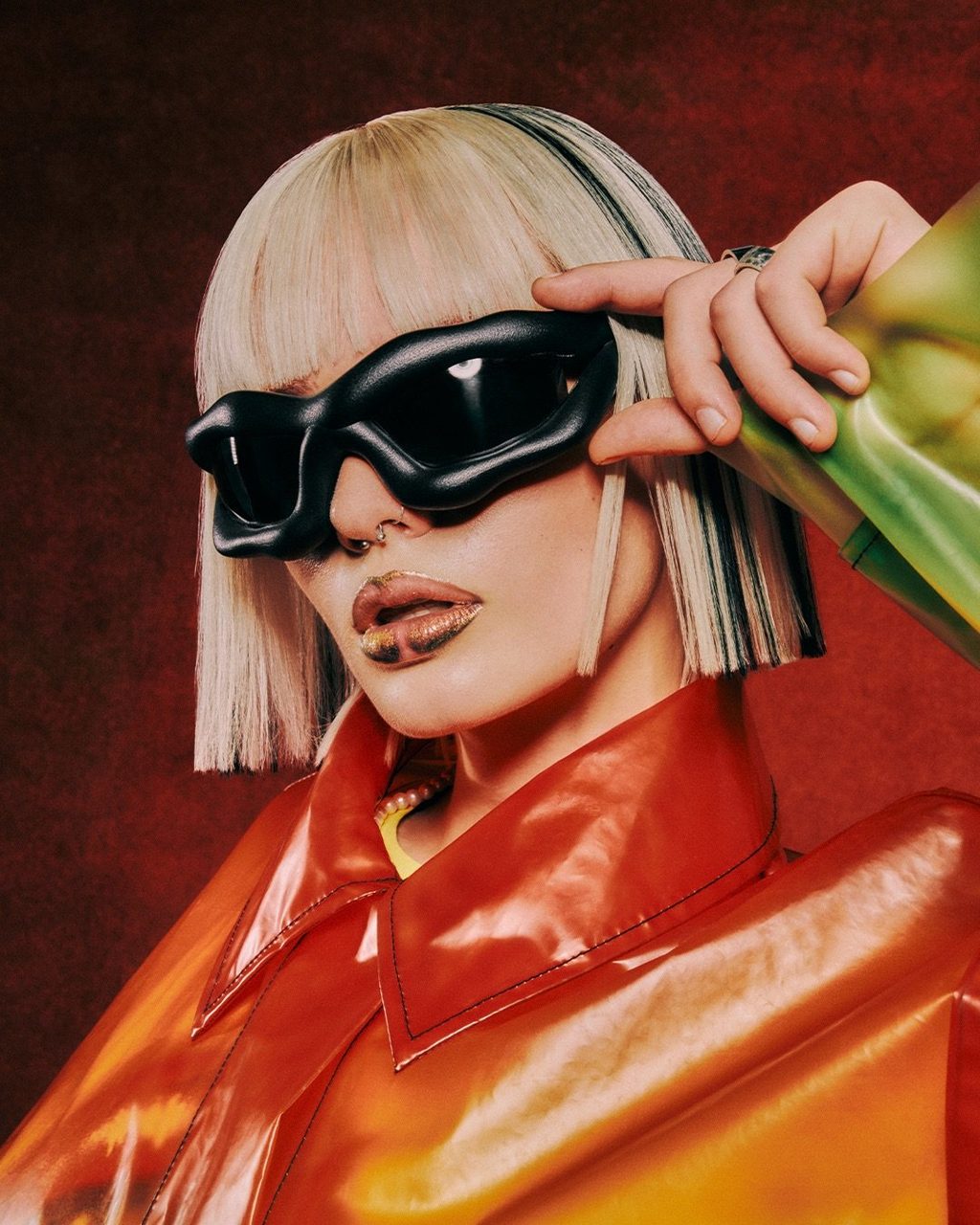 RUBI WARD TALKS WORKING WITH WILL BEACH, SECOND-HAND SHOPPING & STANDING OUT