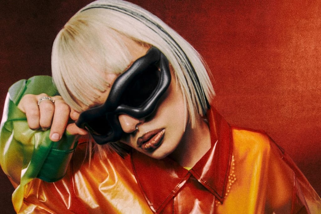 RUBI WARD TALKS WORKING WITH WILL BEACH, SECOND-HAND SHOPPING & STANDING OUT