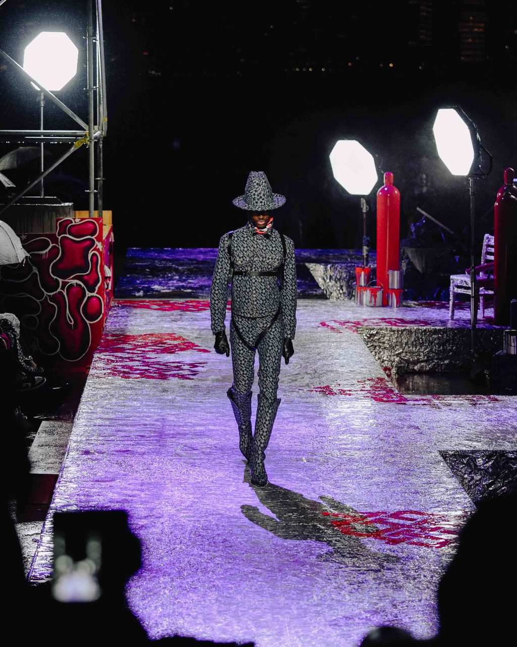 RACK TO RUNWAY: THE NOT-TO-BE-MISSED LOOKS FROM TOMMY’S FACTORY