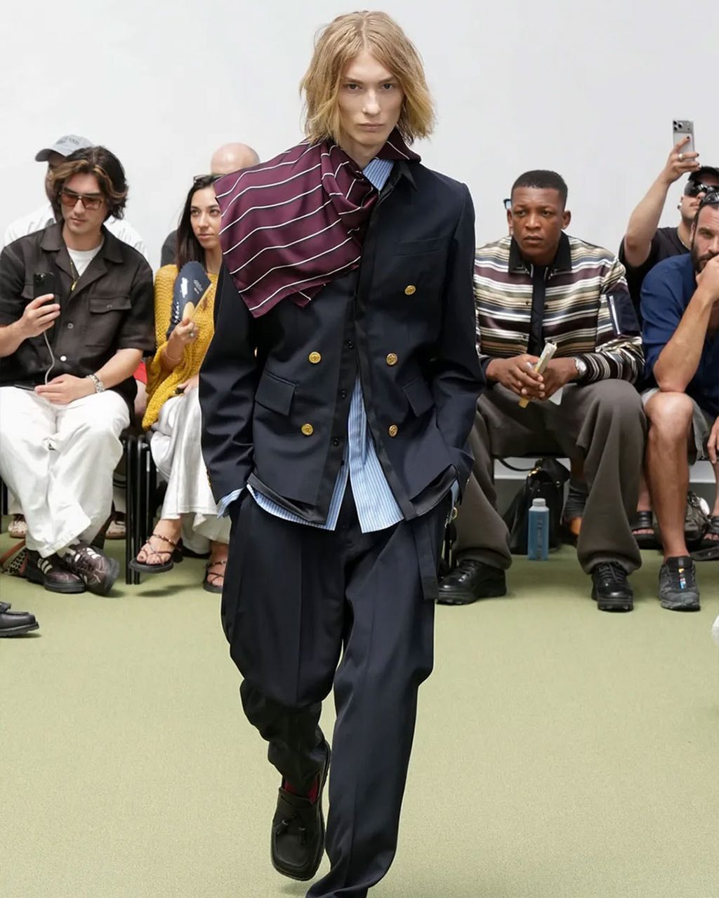 SACAI CROP 9