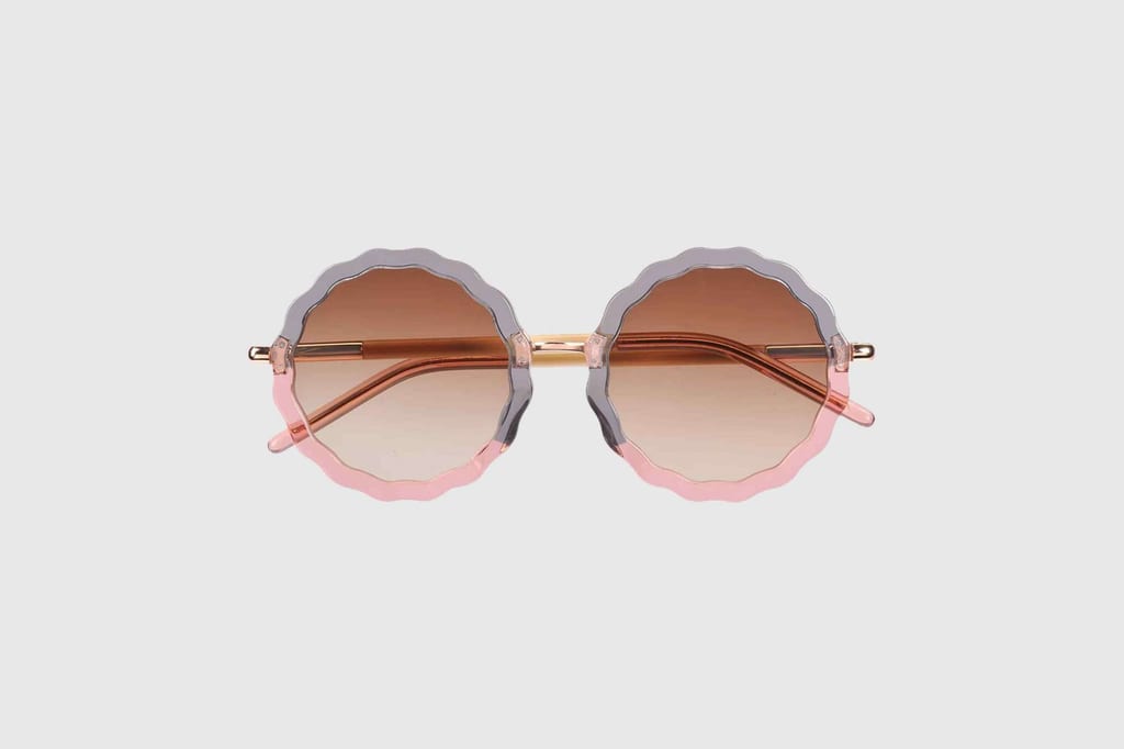 A GUIDE TO A MORE SUSTAINABLE WARDROBE