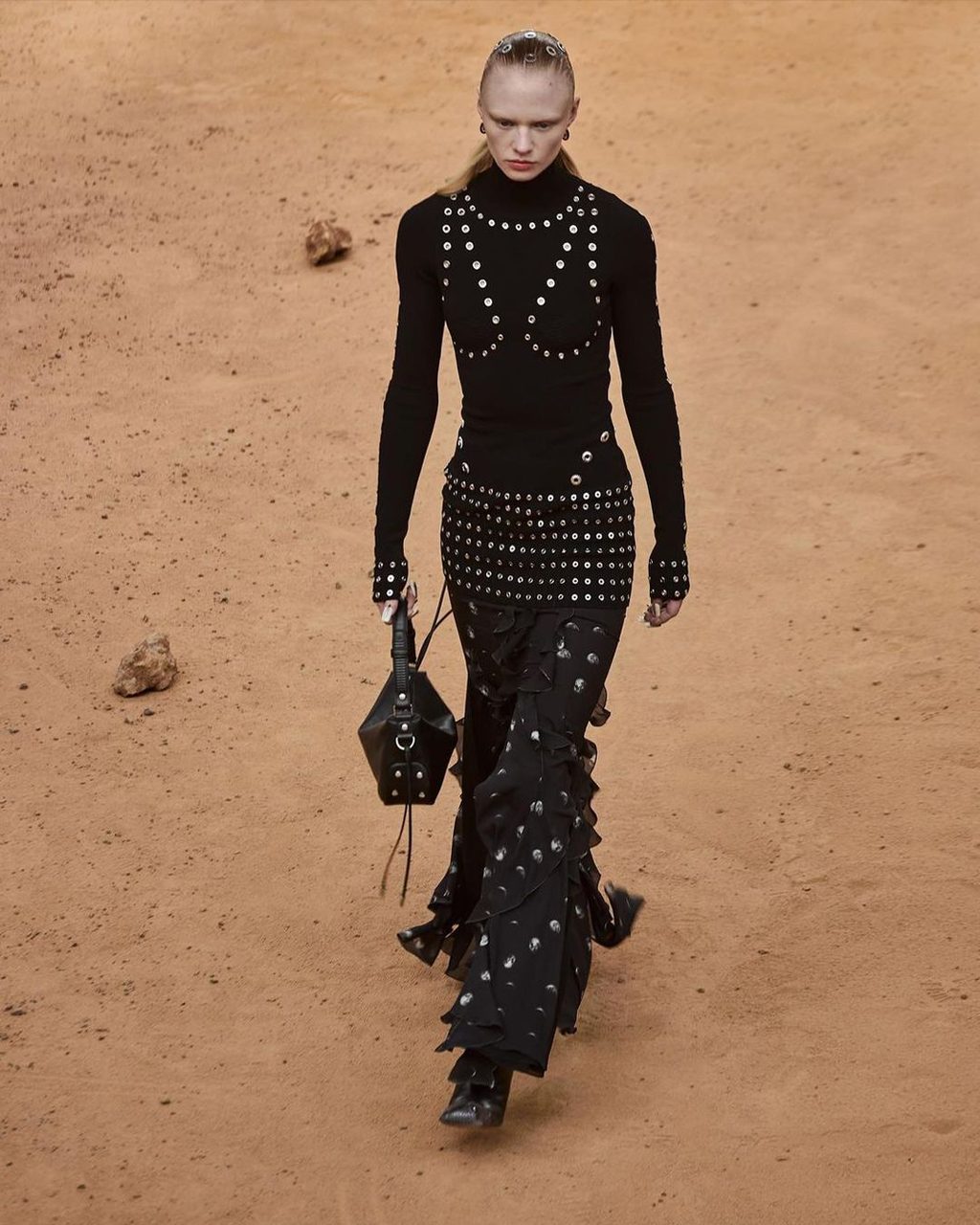 HERE WAS THE BEST BEAUTY, SET DESIGN, STUNTS & MUSIC FROM FASHION WEEK