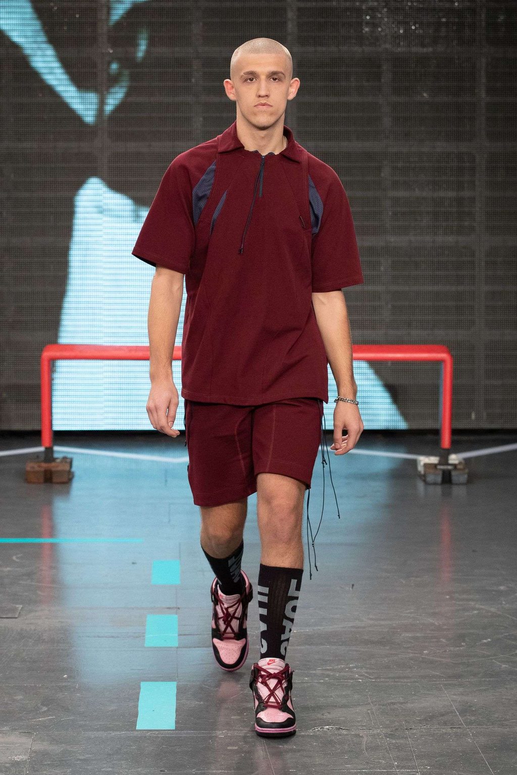 SAUL NASH KICKS OFF LFW BLENDING FUNCTIONALITY WITH SPORTSWEAR