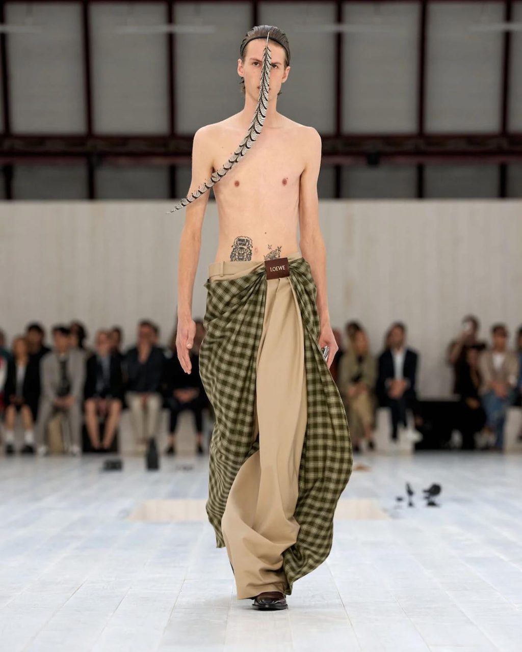 Mice, feathers, and slogan tees at LOEWE SS25