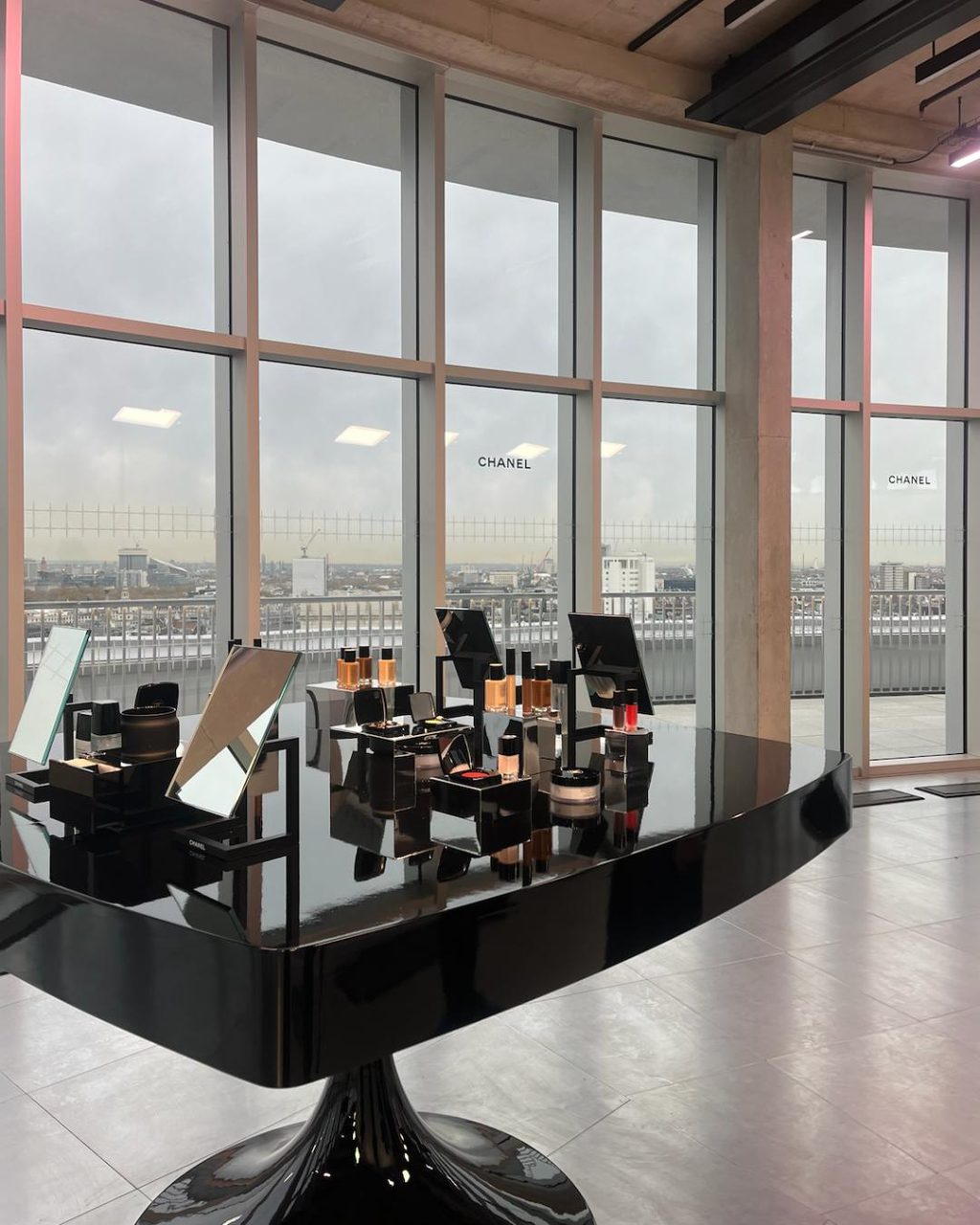 Chanel Beauty 🤝 Culted: COMÈTES COLLECTIVE showed us how Chanel Beauty stays GOATed