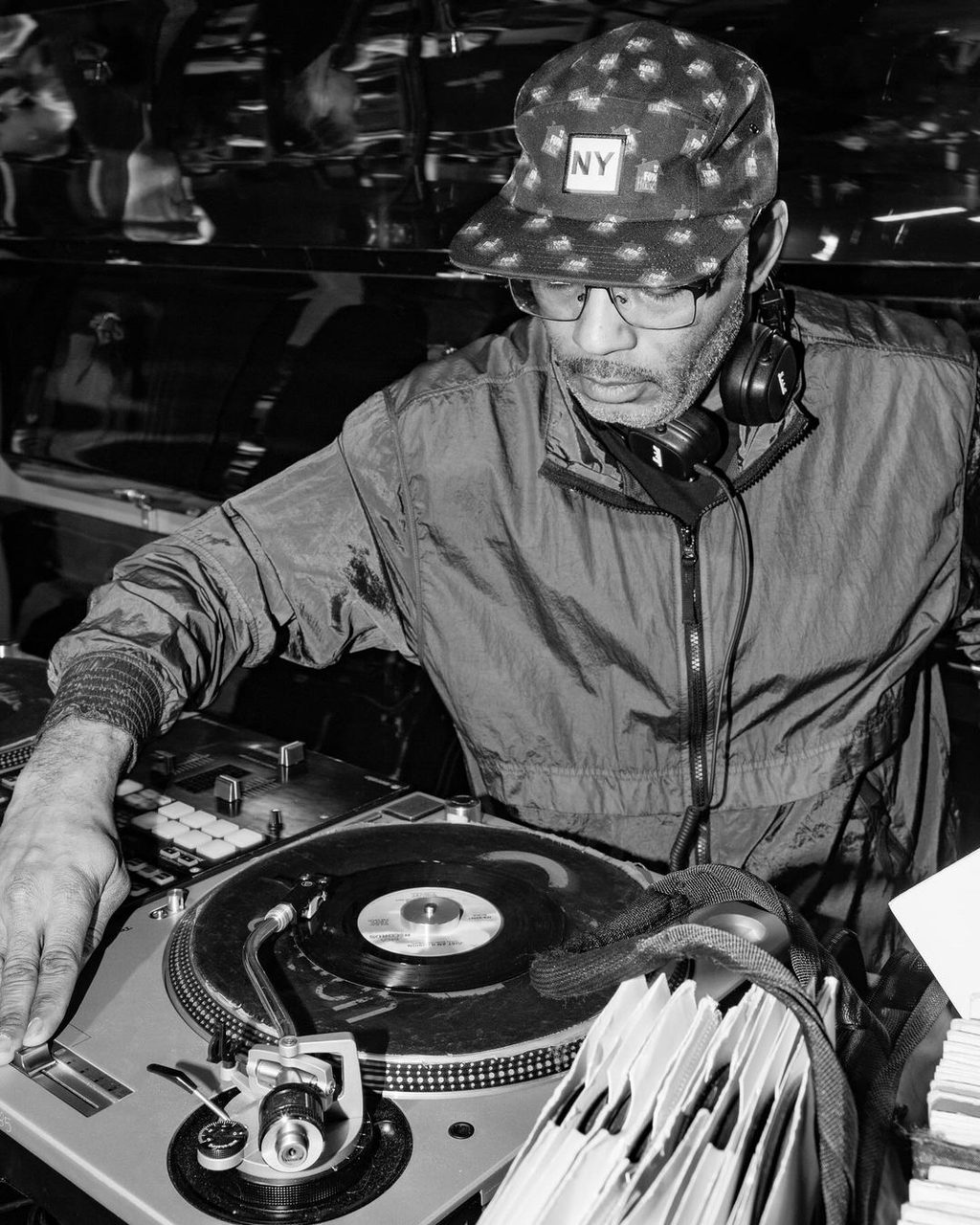 Carhartt WIP drops a retro campaign, Etsy celebrates ‘Ladentine’s’ and more in this week’s Monday Briefing
