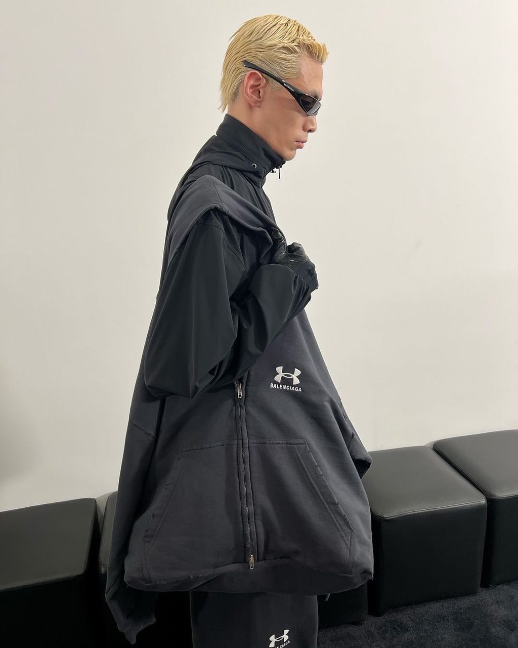 Dim sum, wet weather, and drama for Balenciaga Spring 25