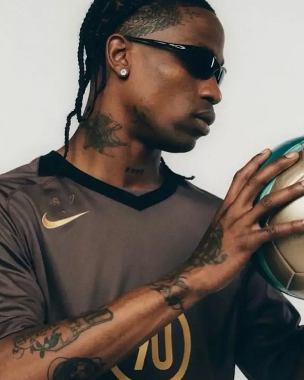 TRAVIS 2