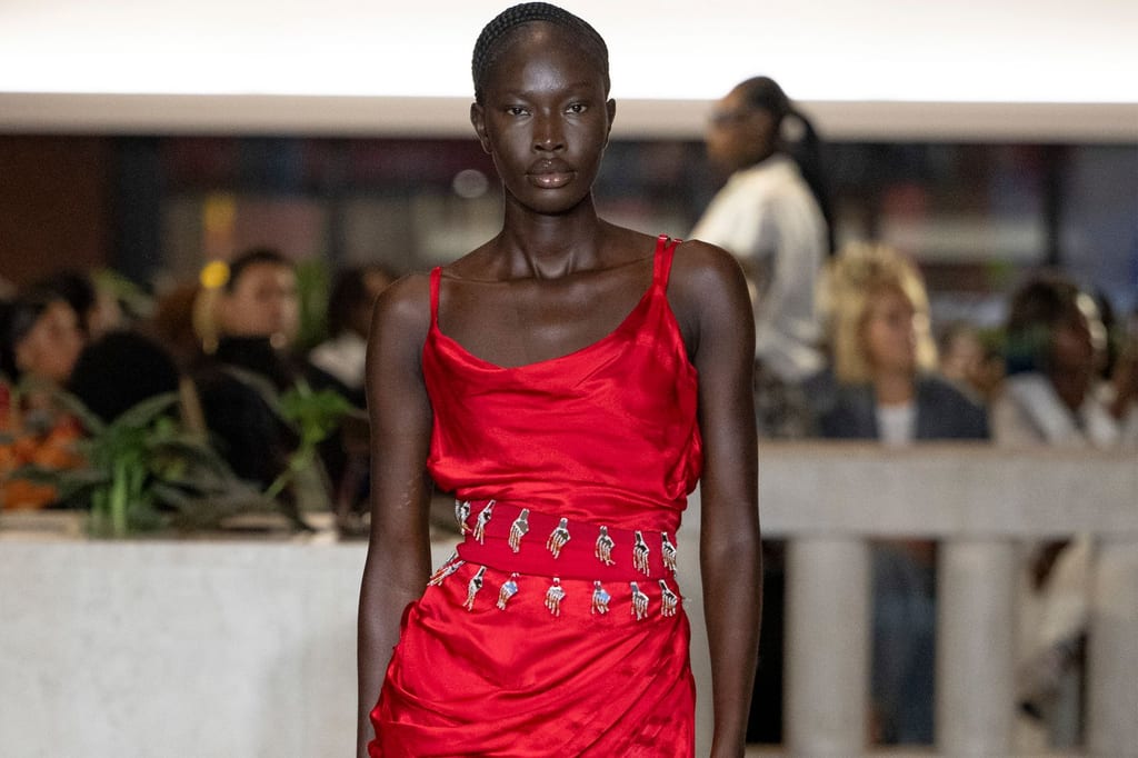 AHLUWALIA SS24 "Acknowledgments" told stories through movement and colour