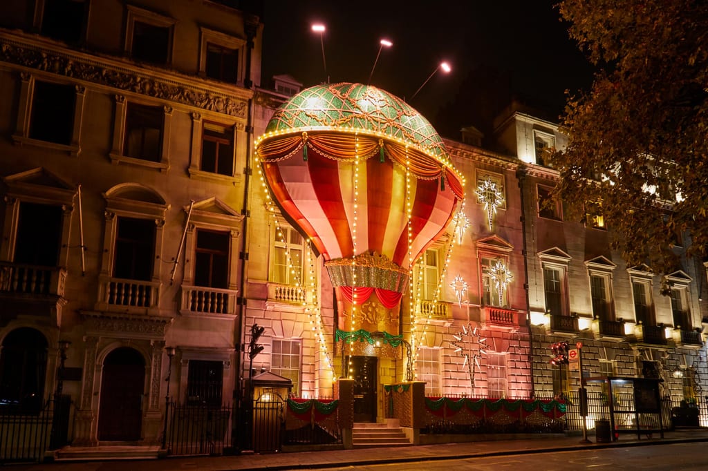 Annabel’s reveals its Holiday 2023 facade