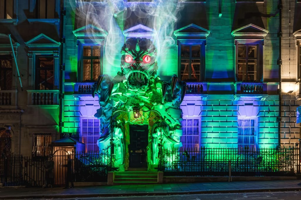 Around the World: Annabel’s to Host Annual Halloween Party and The Other Art Fair Returns To Brooklyn