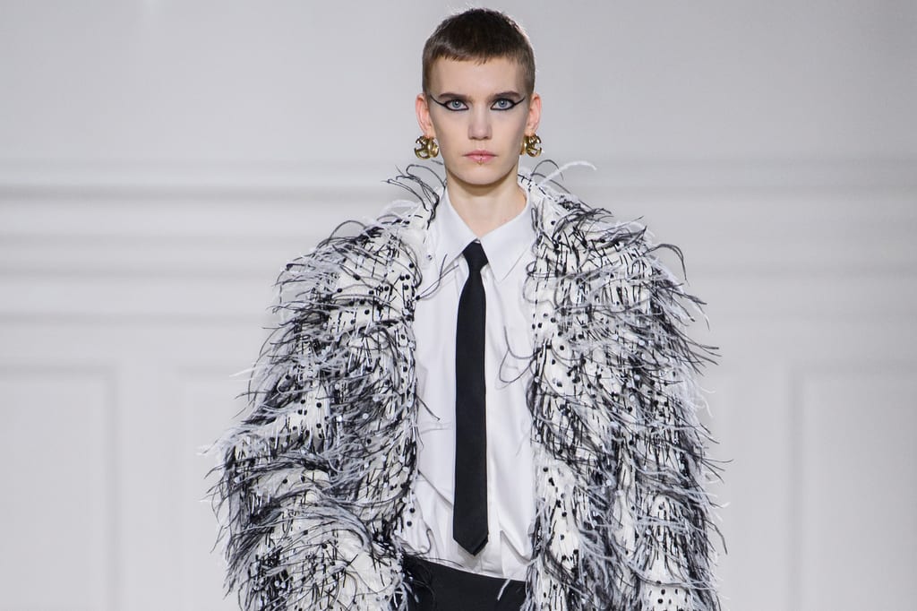 TAILORING, UPDATED: KEY PIECES FROM VALENTINO BLACK TIE FALL/WINTER 2023-24
