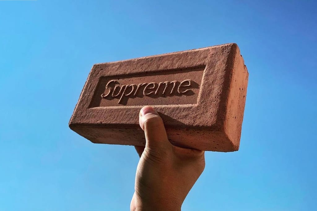 WTF IS THE POINT OF FASHION’S USELESS OBJECTS?