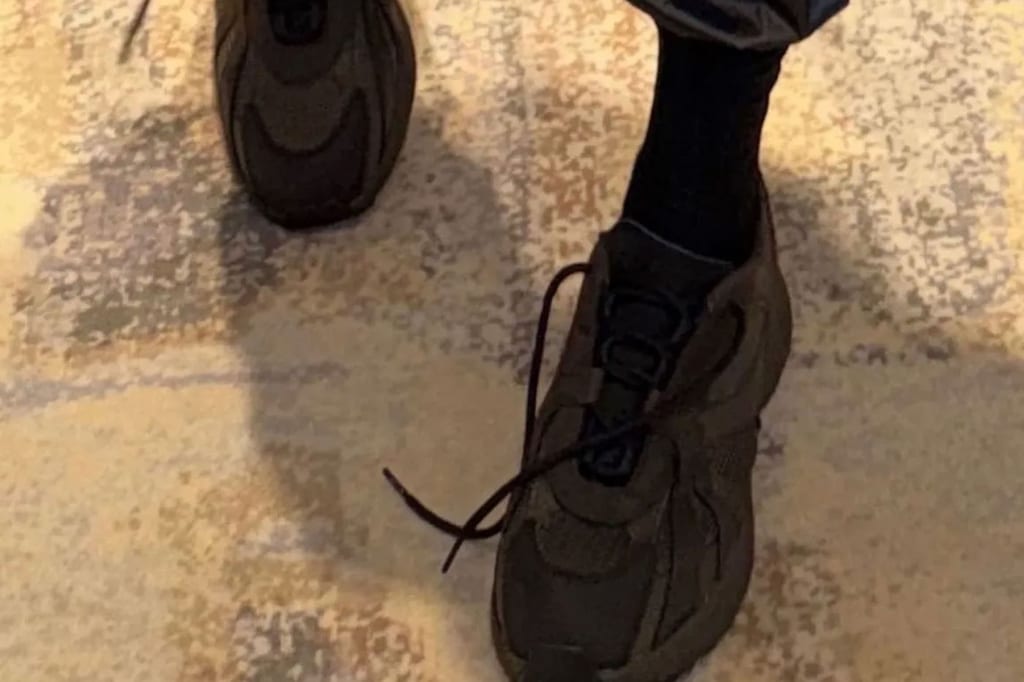 YEEZY CROP 3