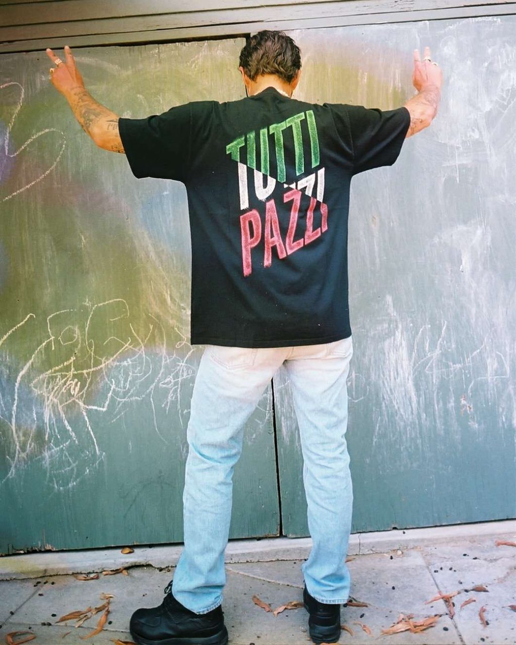 ARIES X NTS X CALI THORNHILL DEWITT PORTRAYS A DYSTOPIAN SOCIETY
