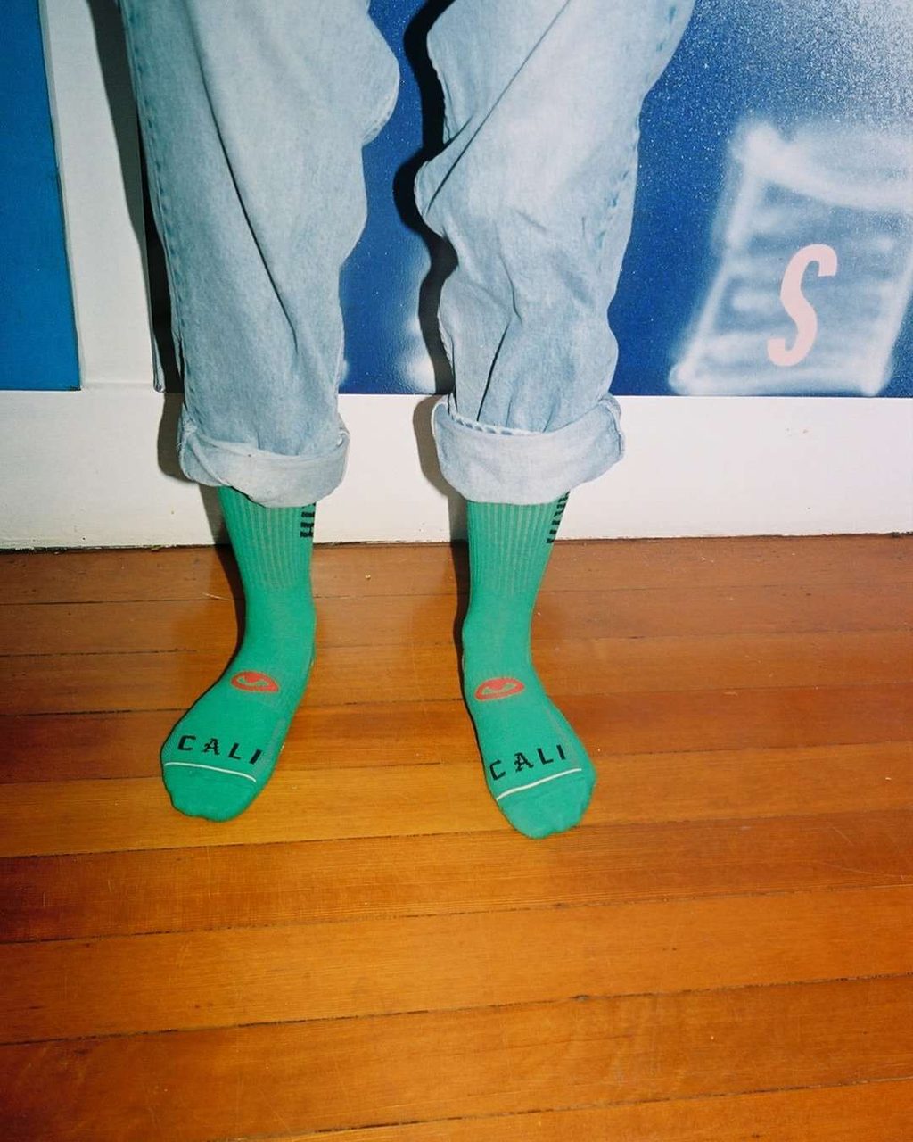 ARIES X NTS X CALI THORNHILL DEWITT PORTRAYS A DYSTOPIAN SOCIETY