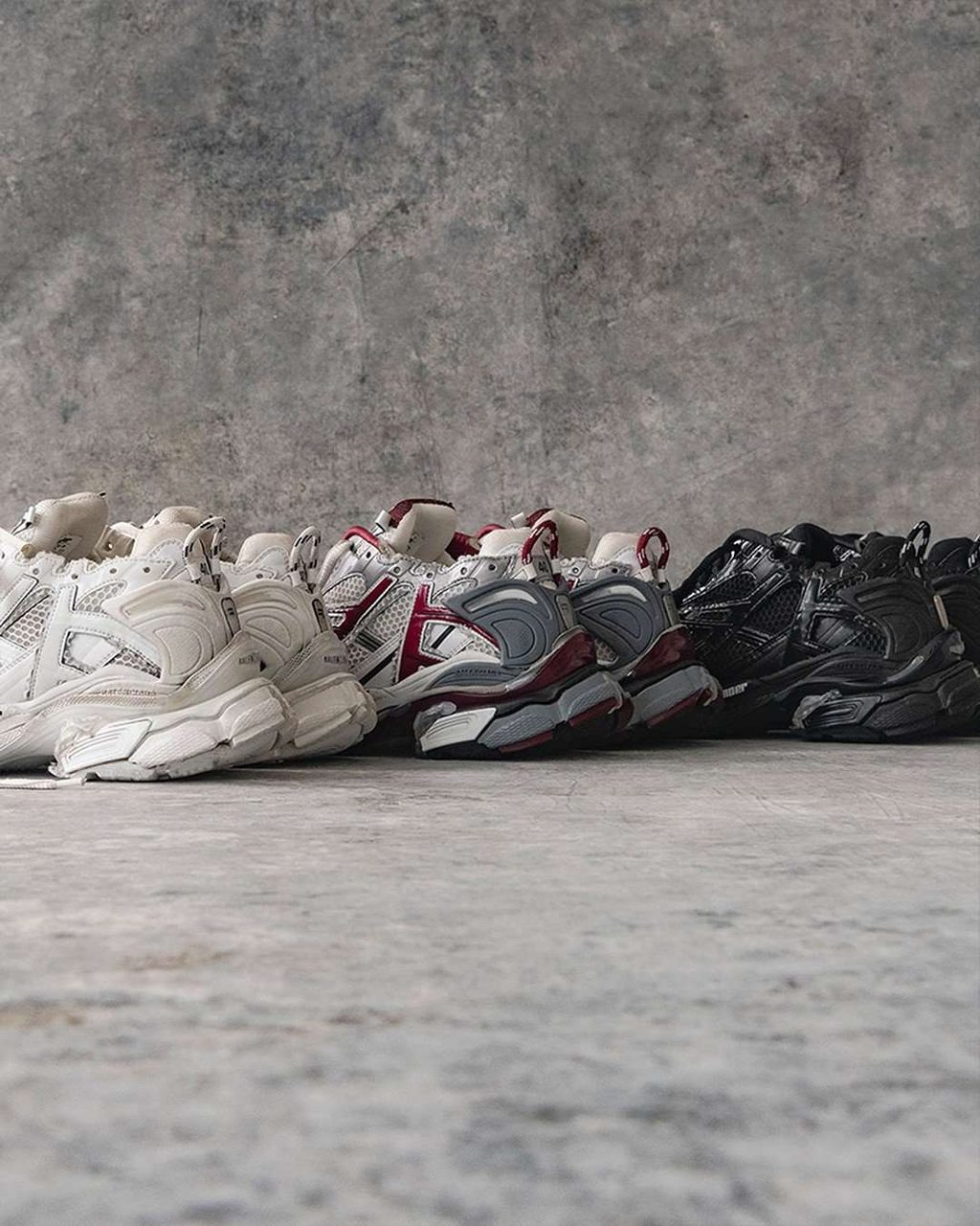 THE BALENCIAGA RUNNER IS STRANGE: DO WE LIKE IT?