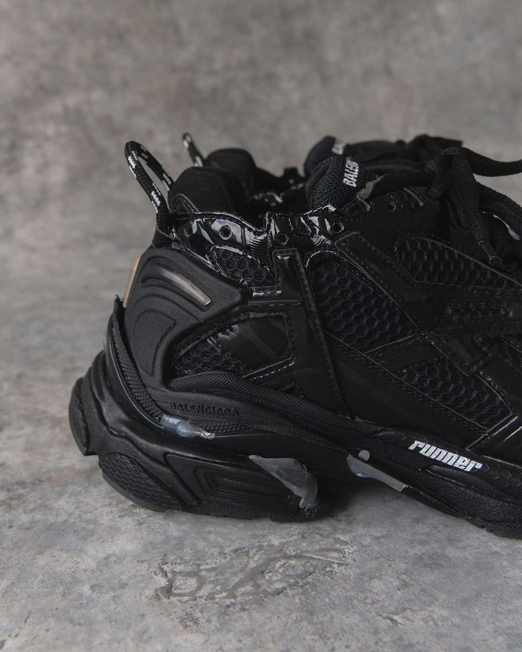 THE BALENCIAGA RUNNER IS STRANGE: DO WE LIKE IT?