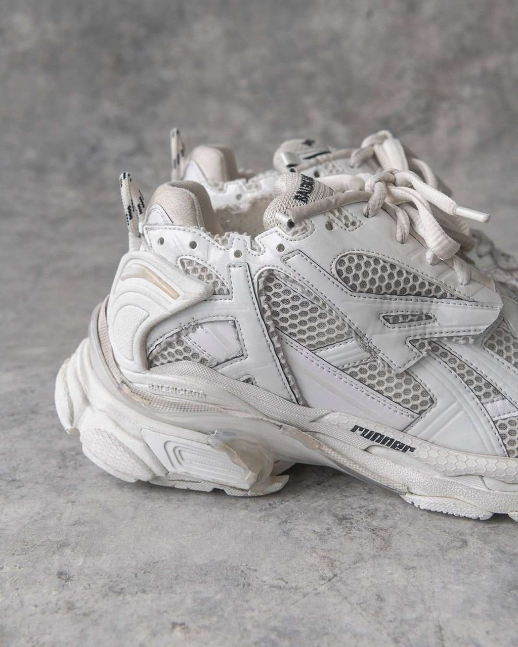 THE BALENCIAGA RUNNER IS STRANGE: DO WE LIKE IT?