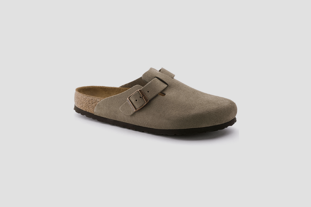TREAT YOUR FEET TO A COMFORTABLE SLIP-ON EXPERIENCE THIS SUMMER