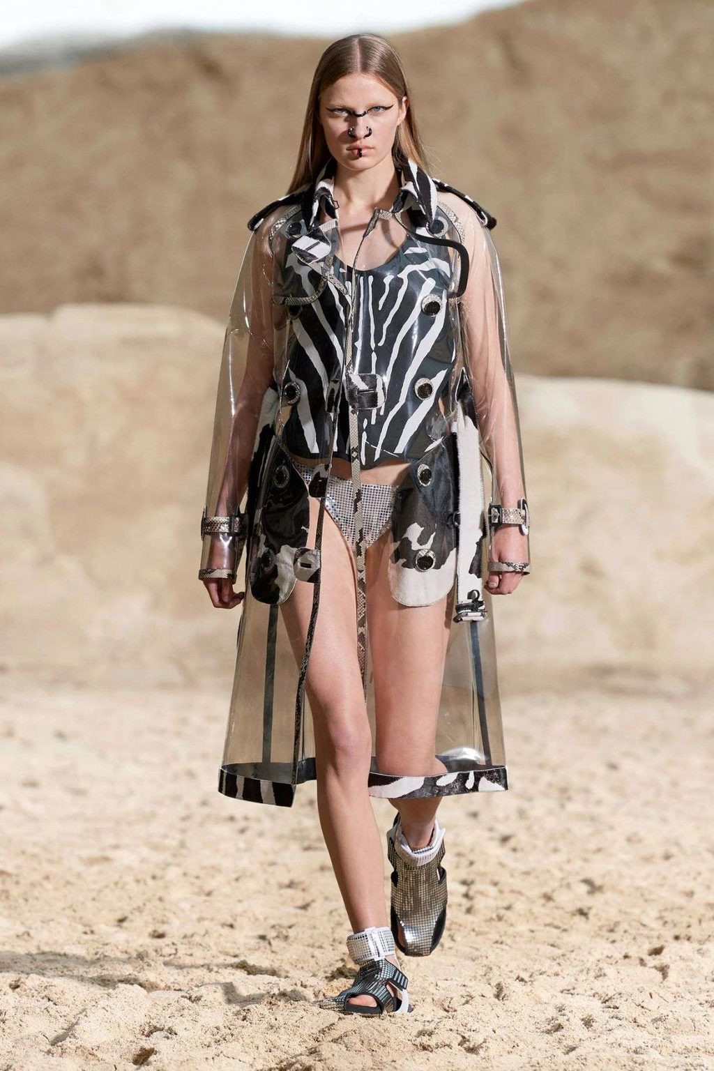 BURBERRY IS BACK: RICCARDO TISCI’S RENAISSANCE