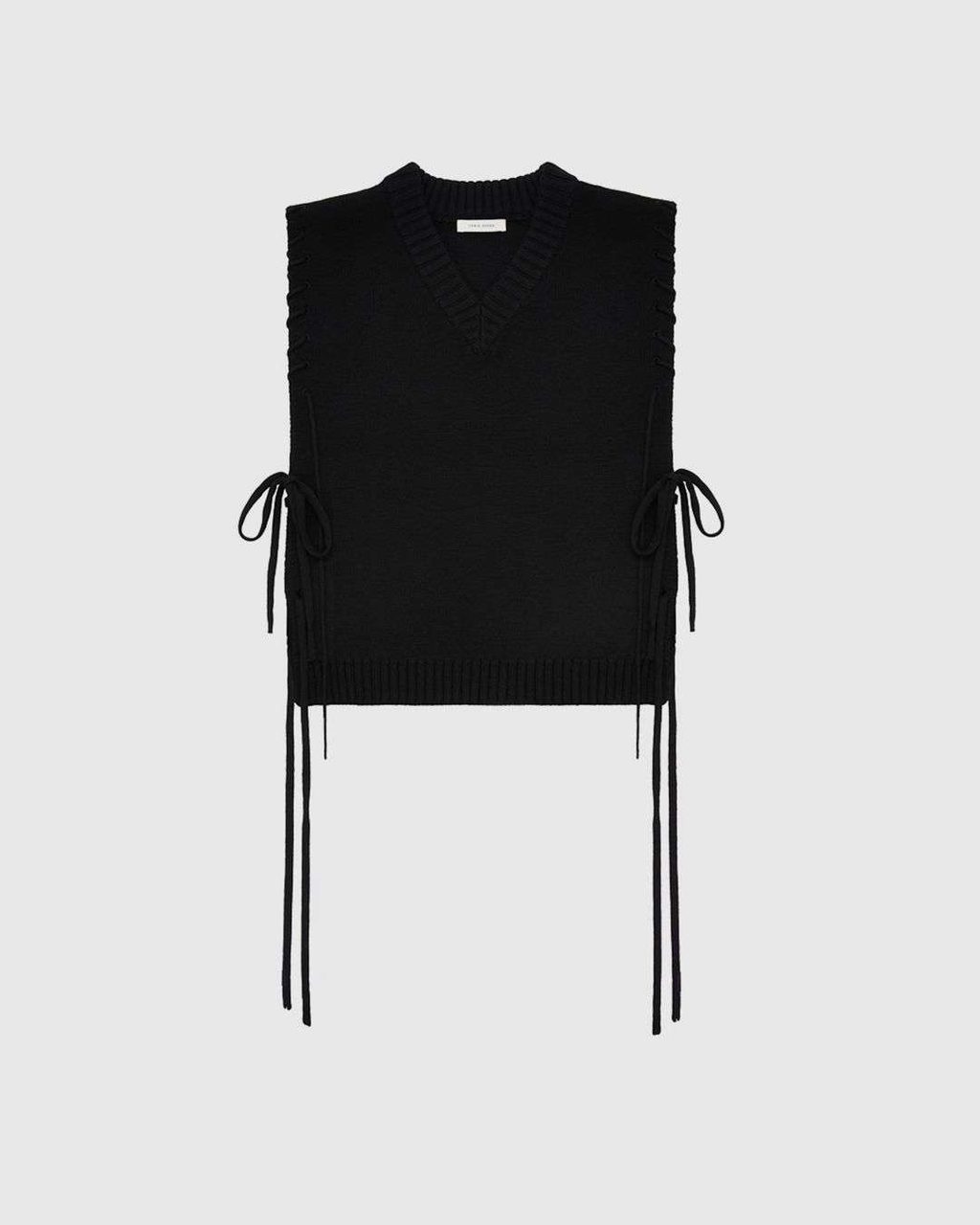 CRAIG GREEN AW21 PULLS FROM A RICH ARCHIVE