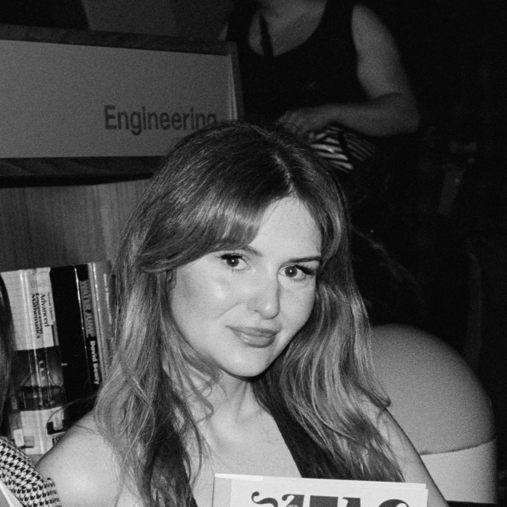 Profile photo of Juno Kelly