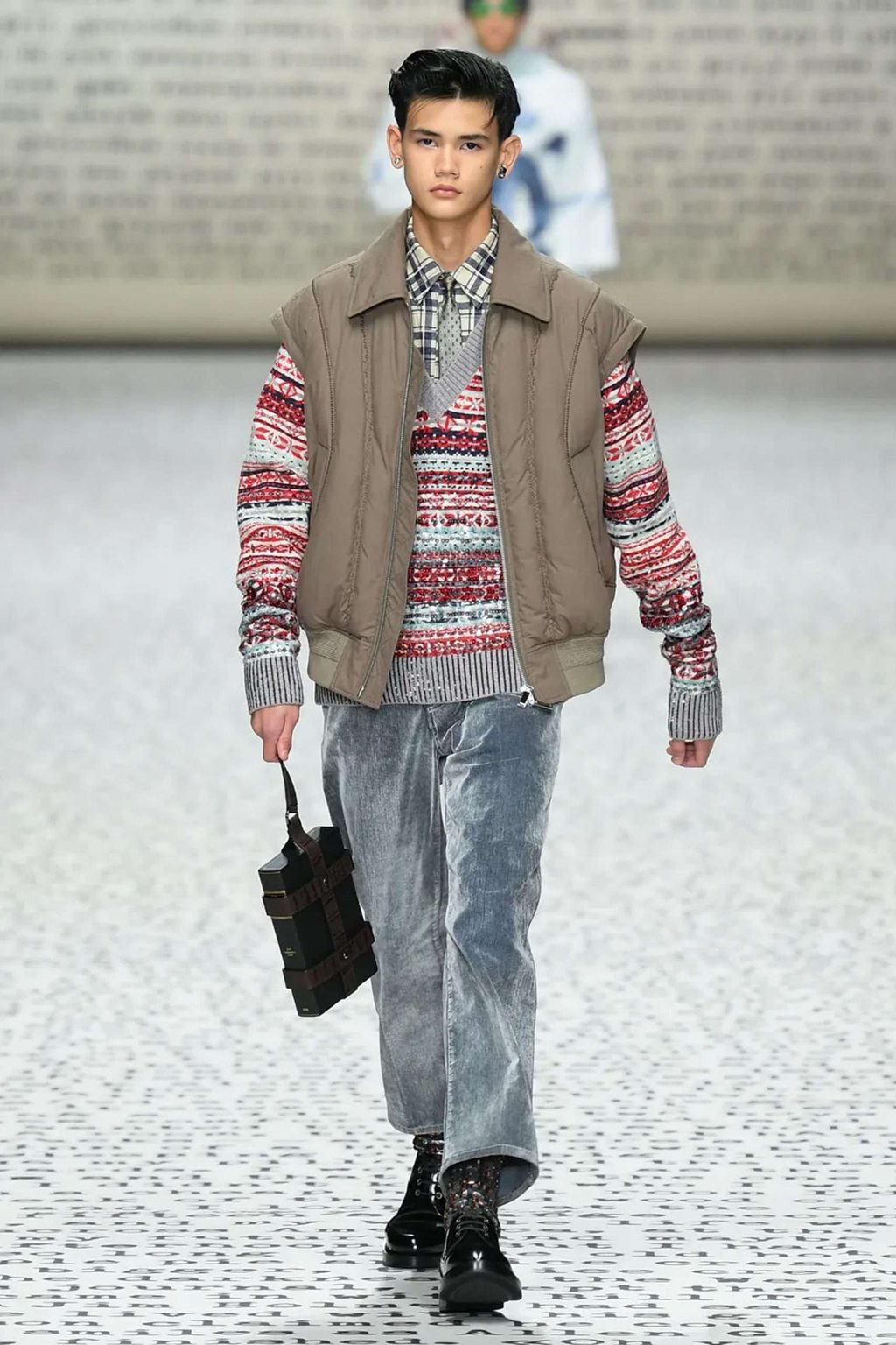 KIM JONES TAKES DIOR ‘ON THE ROAD’