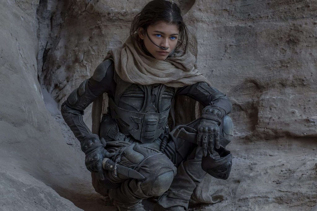 WE HAVE OFFICIALLY ENTERED THE DUNE ERA, HERE’S HOW TO DRESS FOR IT