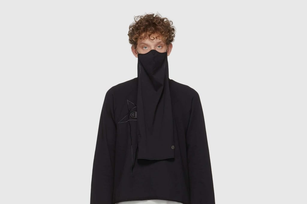 WE HAVE OFFICIALLY ENTERED THE DUNE ERA, HERE’S HOW TO DRESS FOR IT