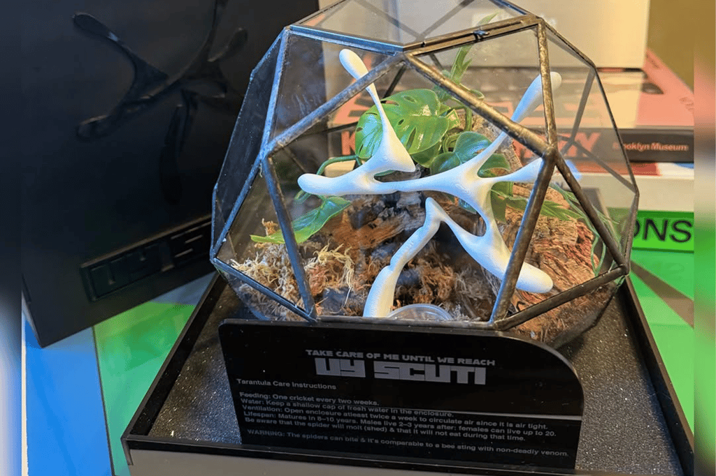 Wait, Young Thug’s handing out spiders for album promo?